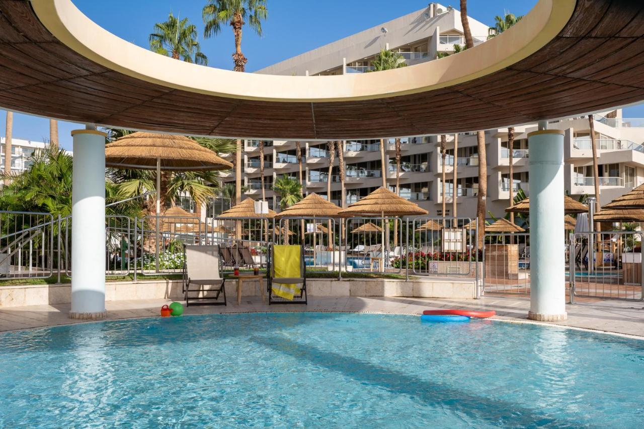 아리아 호텔 엘라트 외부 사진 The pool at the Hilton Anatole