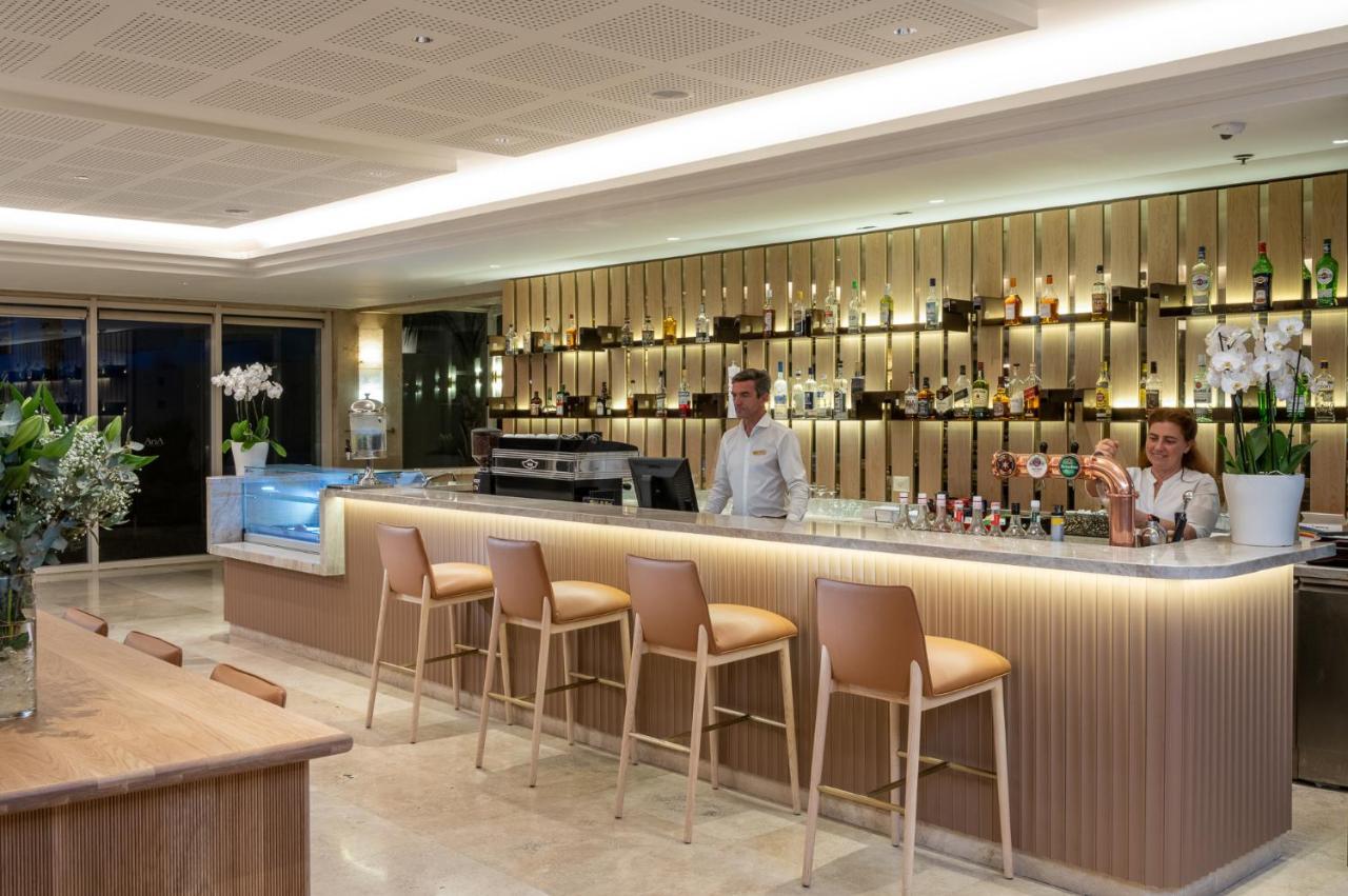 아리아 호텔 엘라트 외부 사진 The bar at the lounge
