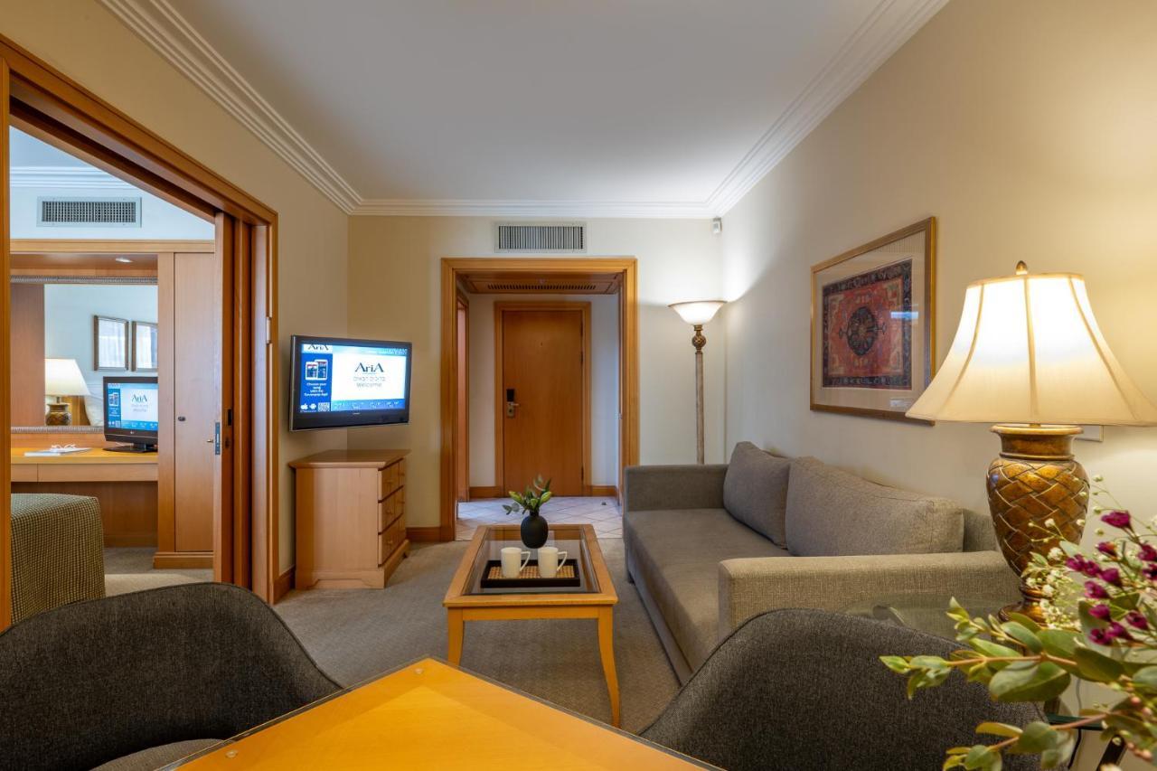 아리아 호텔 엘라트 외부 사진 A suite at the Grand Hyatt Hotel, Amman, Jordan